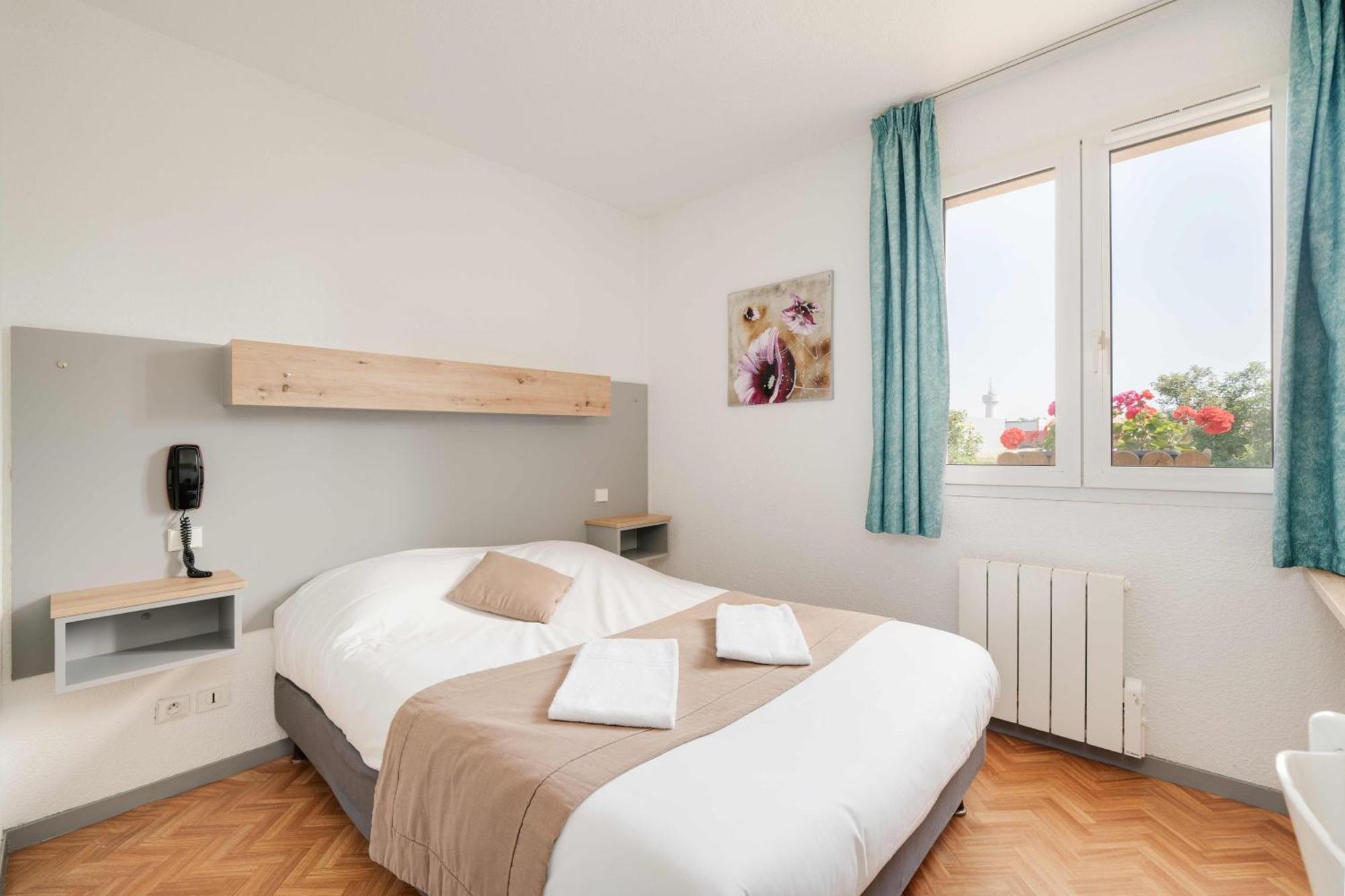 Hotel Acacia Nancy Sud Luneville Moncel-lès-Lunéville Eksteriør billede
